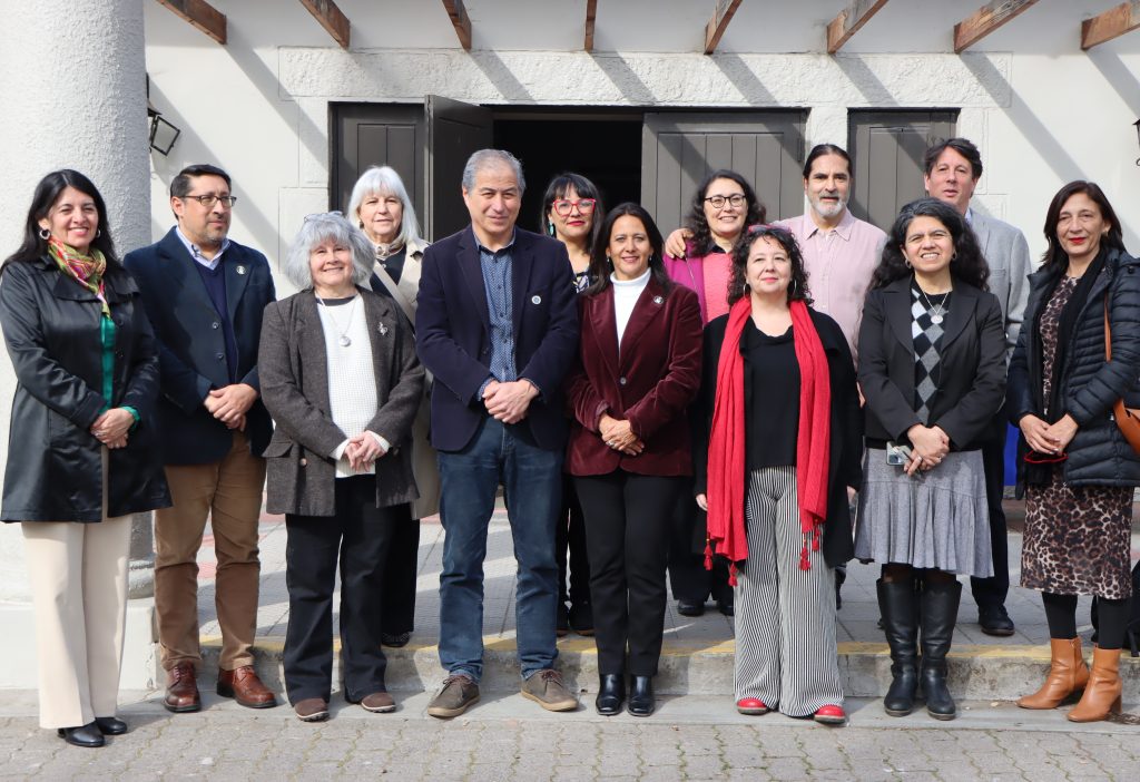 UMCE presenta resultados de estudio nacional sobre formación y capacitación docente en género y educación no sexista LANZAMIENTO scaled