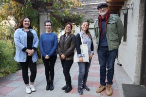 Académica de la Universidad de La Laguna realiza estancia investigativa en la UMCE para fortalecer redes de colaboración internacional
