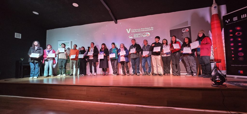 Estudiantes y académica de la UMCE destacan en Congreso Nacional de Educación Astronómica 20260703 134425