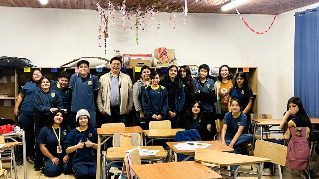 Estudiantes del Colegio Challay se acercan a la ciencia a través de taller sobre educación ambiental Entomología
