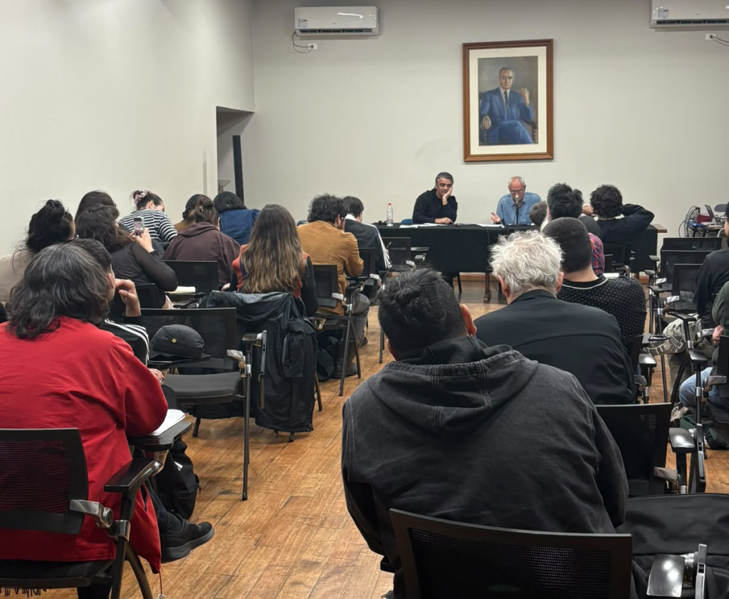 Filósofo Santiago López Petit concluye su estancia en la UMCE con reflexión sobre el fascismo contemporáneo image (8)
